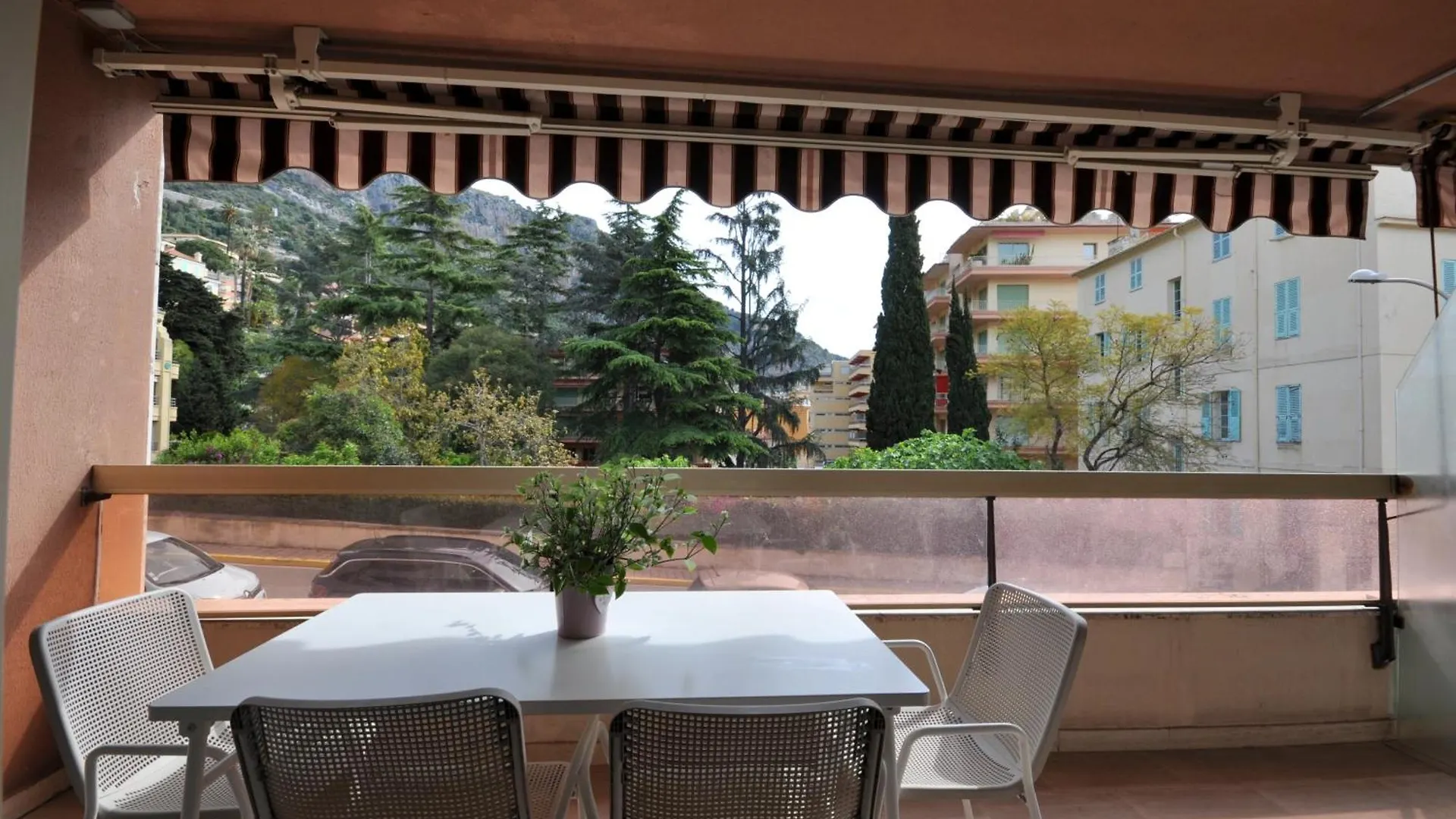 Apartment Confortable Studio A Menton